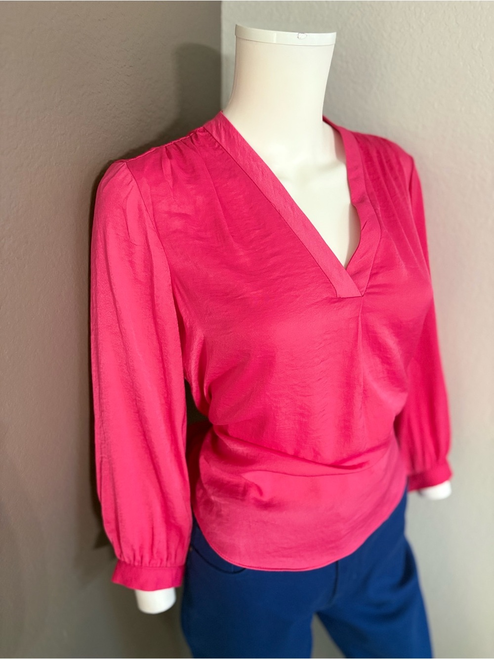 Vince Camuto Bright Pink V-Neck Pullover Blouse
